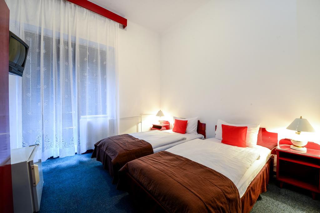 Hostel Nord Тимишоара Экстерьер фото